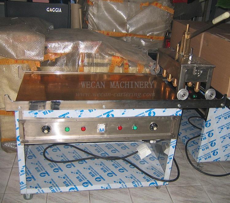 Semi-automatic dorayaki maker